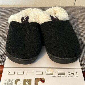 Ike Behar Black and Cream Women's Slippers